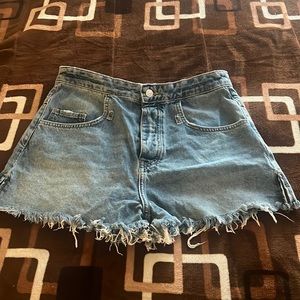 Jean shorts in really good condition used once.